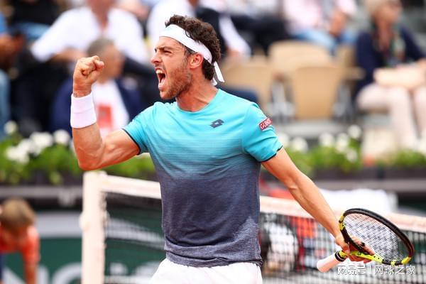 他用飞跃般 他用飞跃般